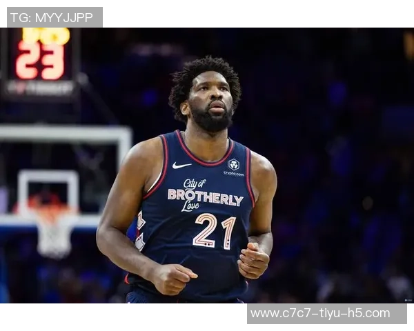 明天NBA杯76人对阵魔术恩比德出战成疑马克西乔治有望出场比赛